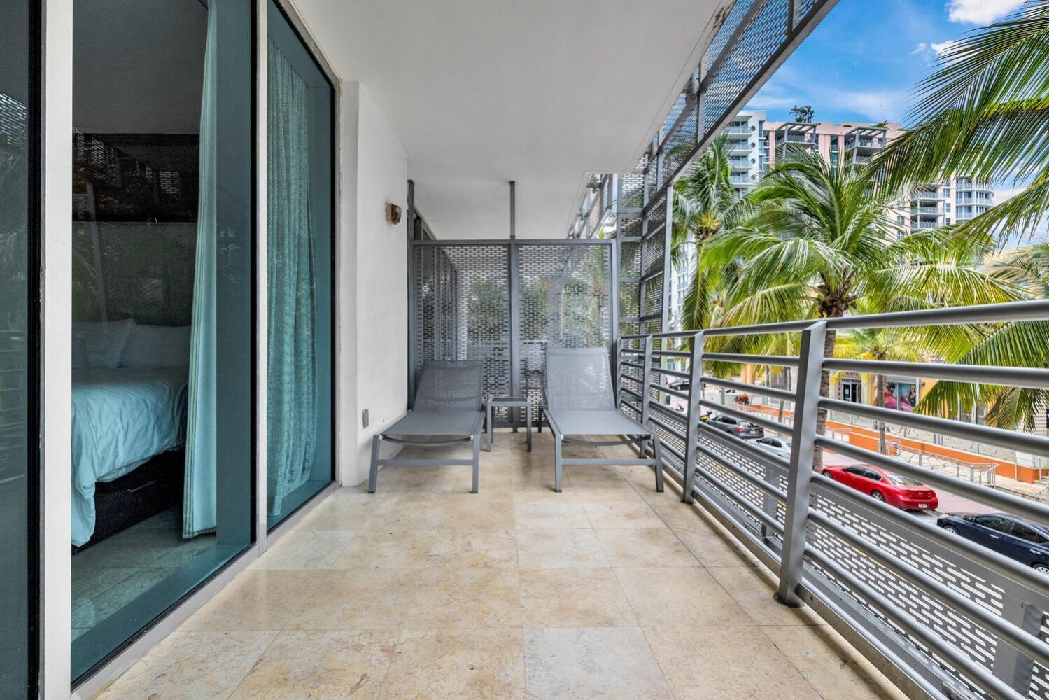 Large On Ocean Drive With Direct Access To The Appartement
